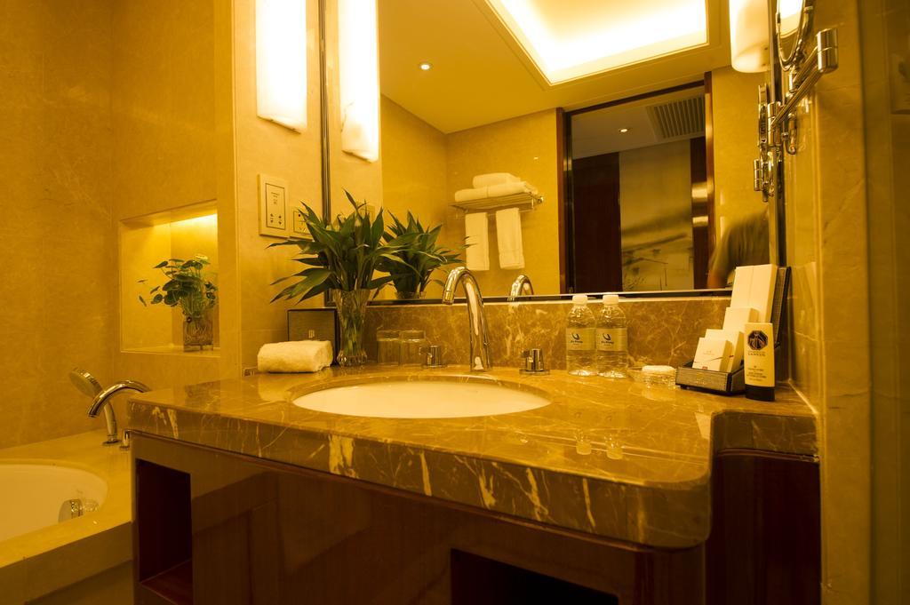 Yang Peng Jin Jiang Hotel Yangzhou Exterior foto
